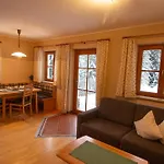Apartament Berglerhof *
