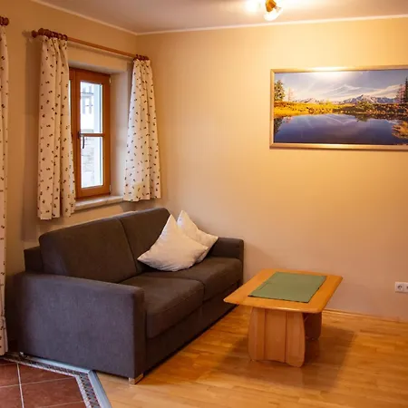 Berglerhof Apartamento *